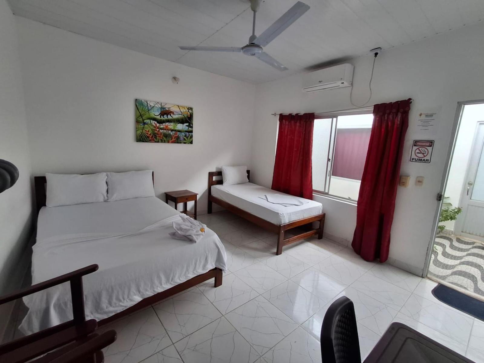 Hotel Heliconias Leticia Kültér fotó