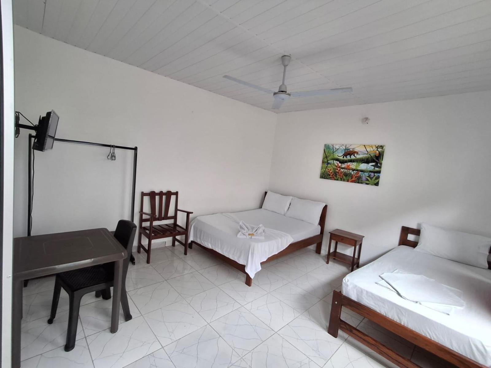 Hotel Heliconias Leticia Kültér fotó
