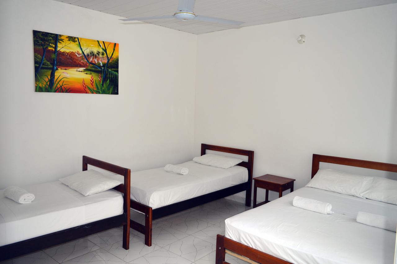 Hotel Heliconias Leticia Kültér fotó