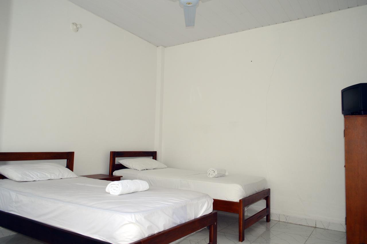 Hotel Heliconias Leticia Kültér fotó