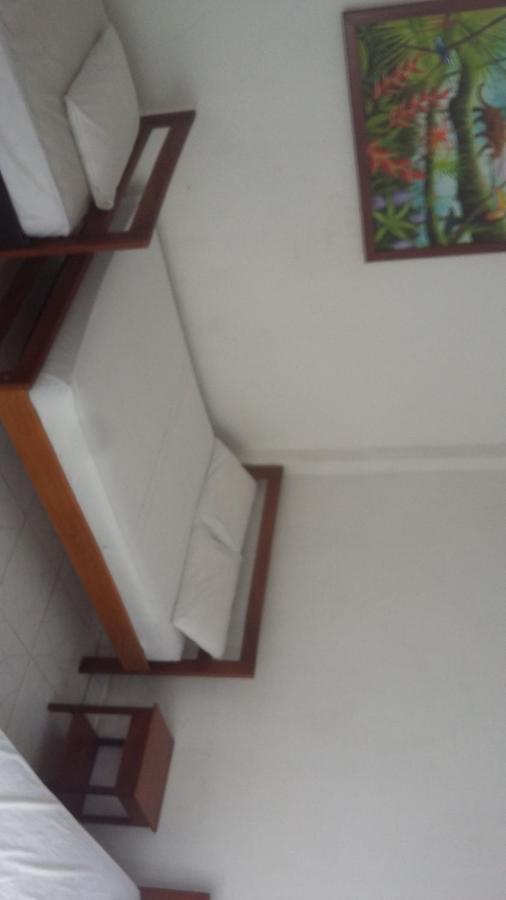 Hotel Heliconias Leticia Kültér fotó